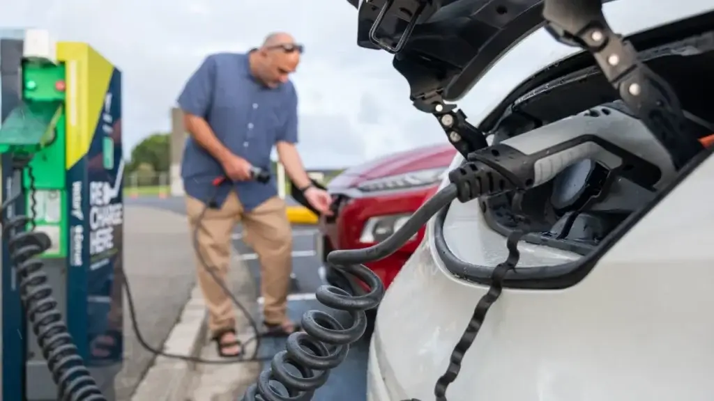 Electric Cars vs Petrol/Diesel Cars Maintenance India