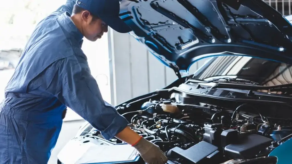 Electric Cars vs Petrol/Diesel Cars Maintenance India